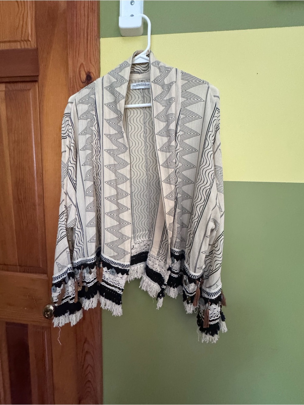 Zara Woman Cream & Black Patterned Open Cardigan